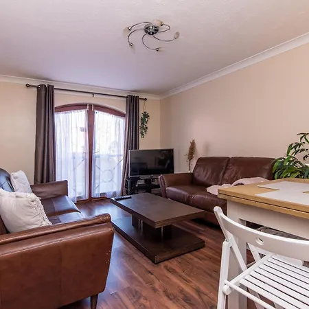 2br In The Heart Of Leeds Centre Apartment